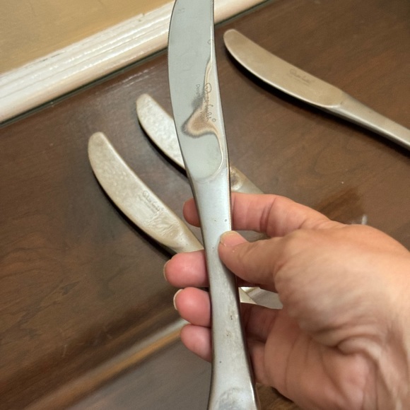 Robert Welch PENDULUM 18/10 Stainless Satin Set of 4 Dinner Knives 9 1/4" - Picture 10 of 11